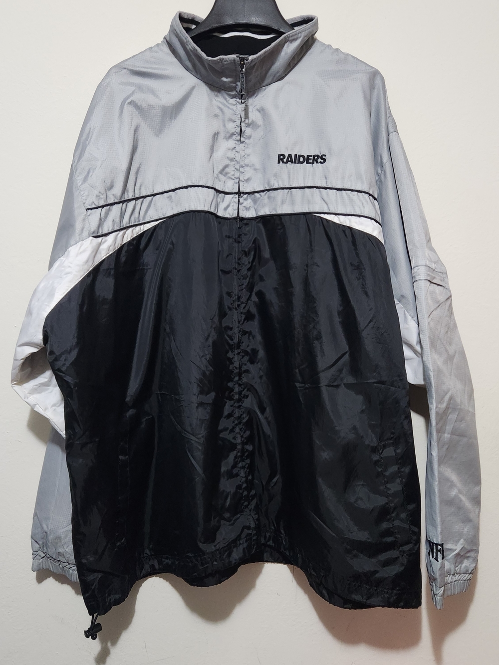 Raiders NFL  Windbreaker Front & Inner Pockets Full Zip Size 3XL C03-0058